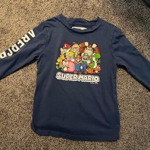 Boys Youth 5/6 A&F Super Mario shirt